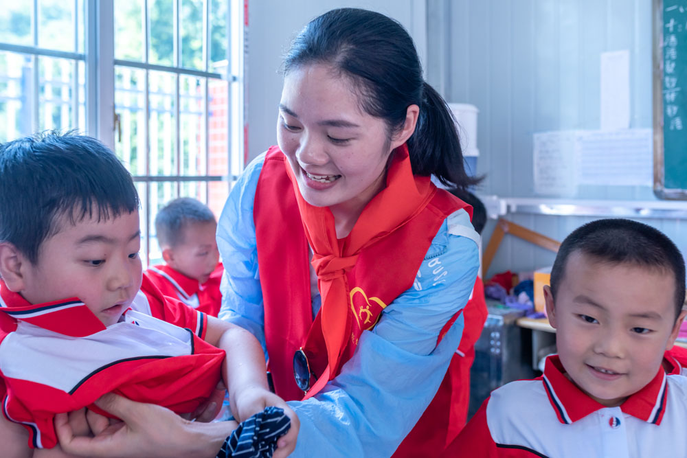 石门爱心公益行